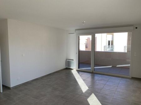 Location Appartement 3 pièces 59m² PERPIGNAN 66000 - Photo 4