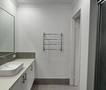 63 Isabelline Terrace, Eglinton. - Photo 1