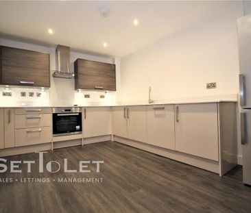 2 bedroom apartment to rent - Photo 6