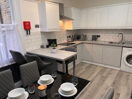 3 Bed Flat, Ranston Street, NW1 - Photo 2