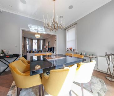 6 bedroom detached house to rent - Photo 5