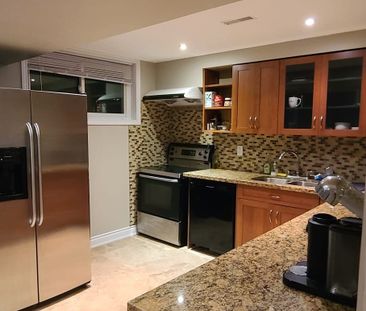 For Lease - 463 Cavell Drive, Mississauga, Ontario - Photo 3