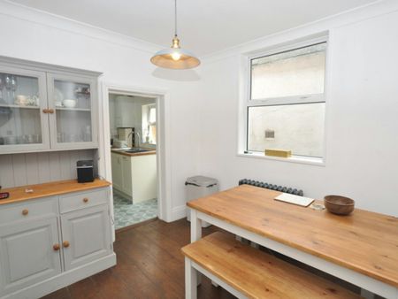 Flat to rent on - Photo 3