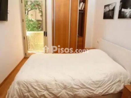 Piso en alquiler en Carrer d'Antich - Photo 2