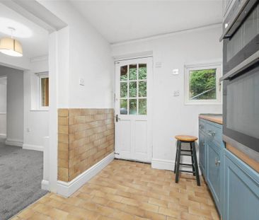 2 bedroom apartment to rent - Photo 6