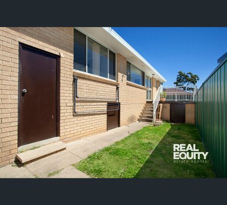 8 Abingdon Street, Chipping Norton, NSW 2170 - Photo 3