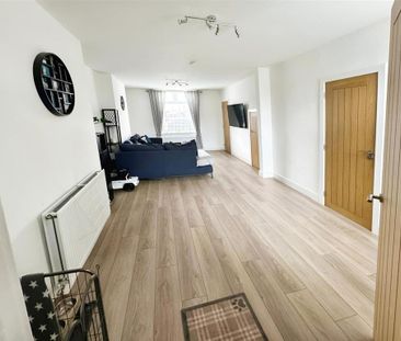 3 bedroom end of terrace house to rent - Photo 6