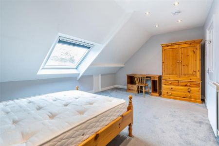 6 bedroom terraced house to rent - Photo 4