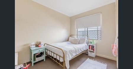 Spacious Family Home - Photo 4