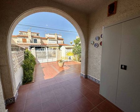 GROUND FLOOR 2 BEDROOM APARTMENT FOR RENT IN GUARDAMAR DEL SEGURA - Photo 5