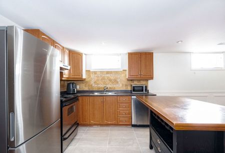 For Lease - 30 FOREHT Crescent Unit# BSMT, Aurora, Ontario - Photo 3