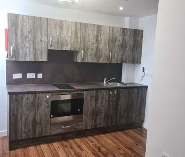 Studio to rent - Photo 2