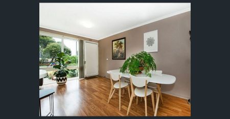 Stylish, Light-Filled Two-Bedroom Unit – Walk to Mt Eliza Village - Photo 3