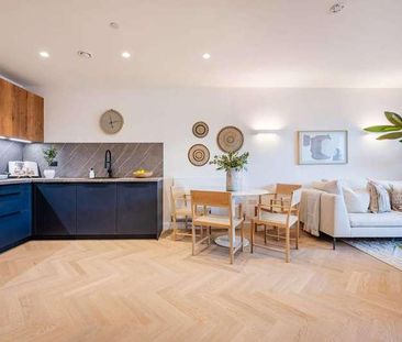 Madeleine Court, North Acton, W3 - Photo 3