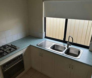 PERFECT LOCATION! - Photo 2