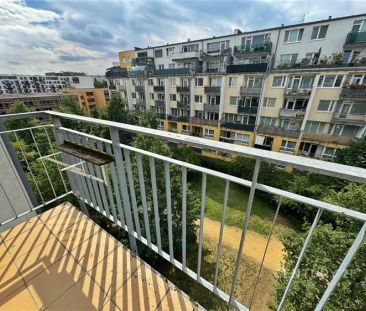 Pronájem 2kk s balkónem u metra Střížkov - Photo 1