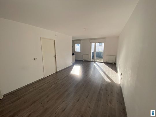Location Appartement 4 pièces 75m² LE PETIT QUEVILLY 76140 - Photo 1
