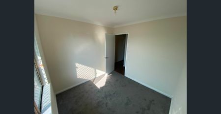 Easy Living in Dianella - Photo 3