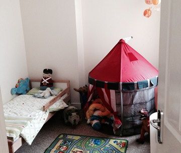 2 Bedroom Flat for Rent in 38 Marton Drive, Marton, Blackpool, FY4 - Photo 2