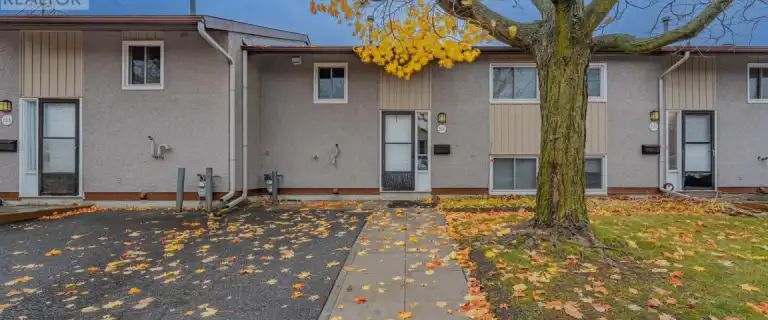 268 WOODFIELD DRIVE | 268 WOODFIELD DRIVE, Ottawa - Photo 1