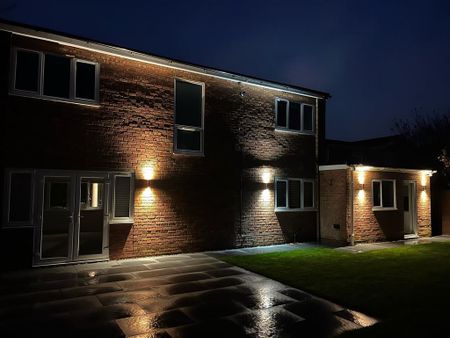 4 bedroom house to rent - Photo 2