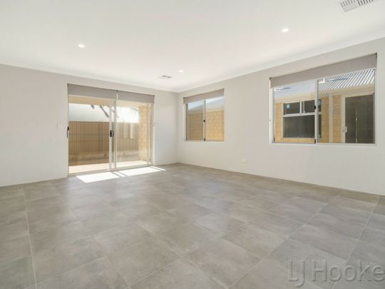 Near new seaside home - Photo 1