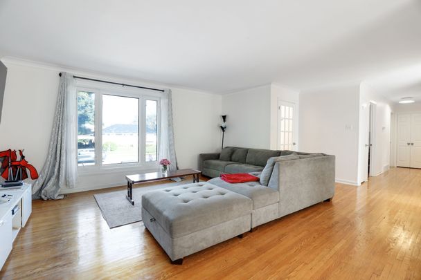 For Lease - 142 Meadowlands Drive, Meadowlands - Crestview and Area, Ontario - Photo 1