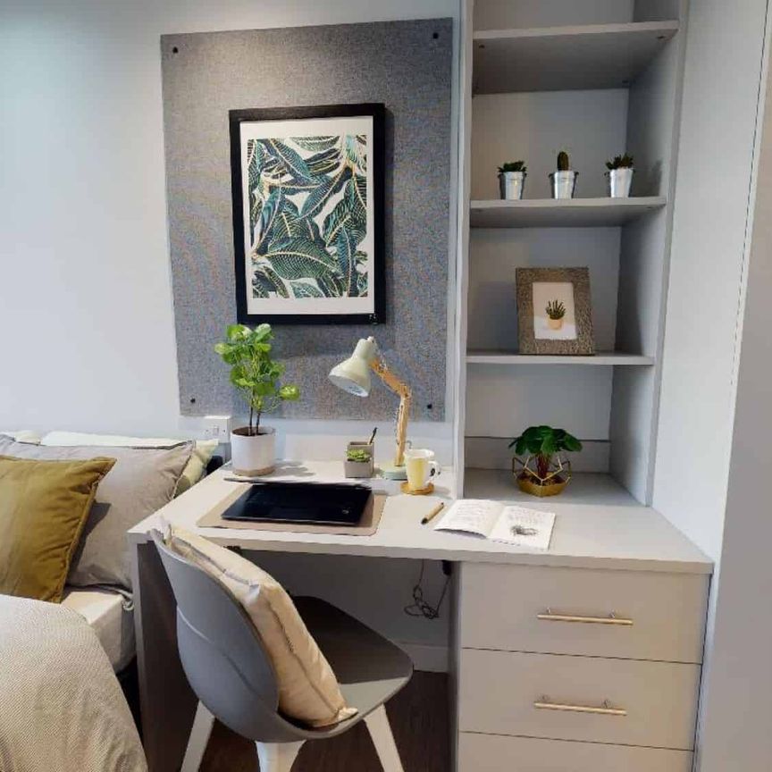 Gold En Suite - Photo 1