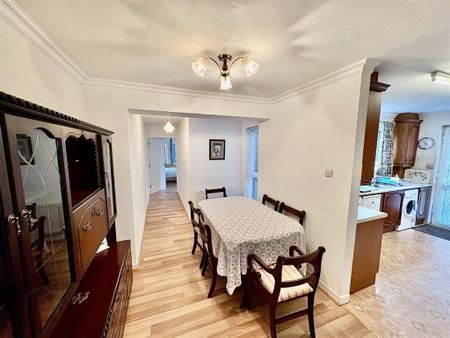 4 Lynne Road, Bangor, BT19 1NT - Photo 3