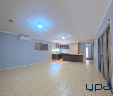 Nestled in a quiet and sought-after location !! - Photo 1