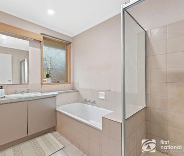 20 Plaistow Court, Cranbourne North - Photo 6