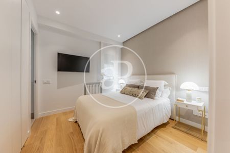 Flat for rent in Recoletos (Madrid) - Photo 4