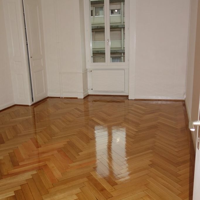 Coutance - Appartement avec cachet proche de la gare - Photo 1