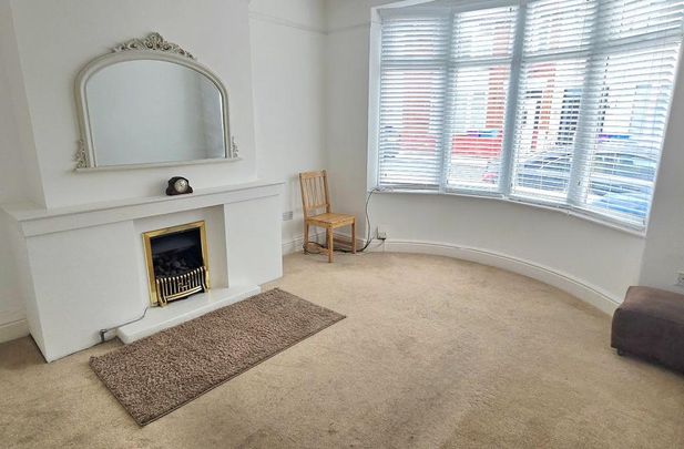 3 bedroom terraced house to rent - Photo 1