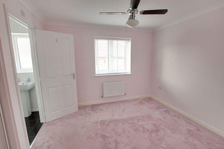 3 bedroom terraced house to rent - Photo 4