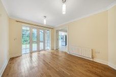 5 bedroom detached house to rent - Photo 1