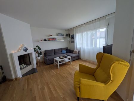 APPARTEMENT 21/2 PIÈCES À DÜBENDORF (ZH), MEUBLÉ, TEMPORAIRE - Photo 2