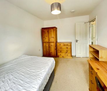 3 bedroom Town House to let - Photo 4