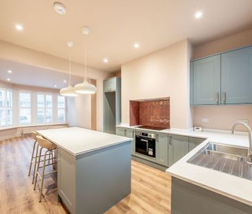 4 bedroom terraced house to rent - Photo 6