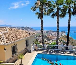 Estepona, Andalusia 29689 - Photo 1