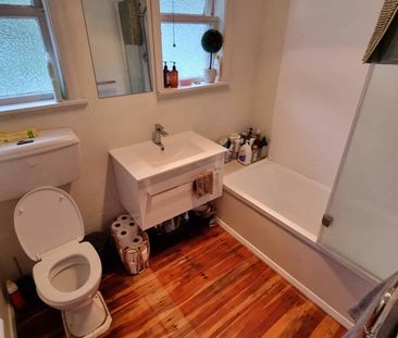 3-Bedroom Family Home - Photo 5