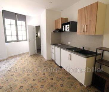 Ecusson, Location appartement 1 pièce 16 m² - Photo 1