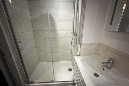 Portland Place - Photo 2