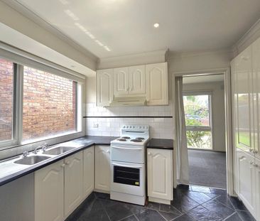 28 Valewood Drive, Kealba, Vic 3021 - Photo 6