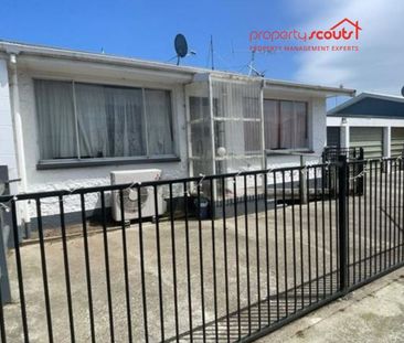 2 Bed Unit - Photo 2