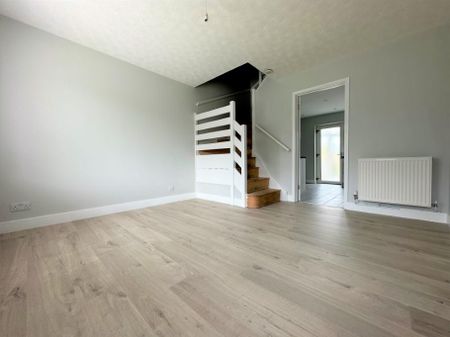 Terraced House - Photo 2
