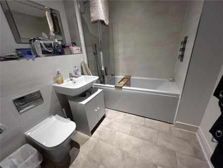 2 bedroom bungalow to rent - Photo 2