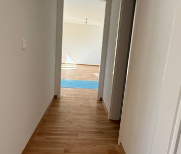 2.5 Zimmer, 60 m², 2. Stock - Foto 2