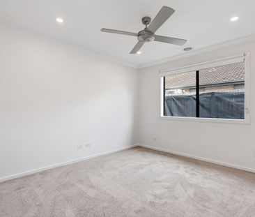 Grand Living on Belvedere Drive - Photo 4