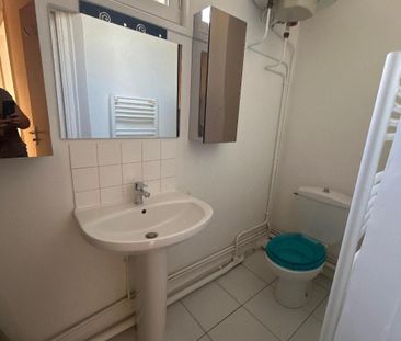 Location Appartement 1 pièce 29m² ROUEN 76000 - Photo 4